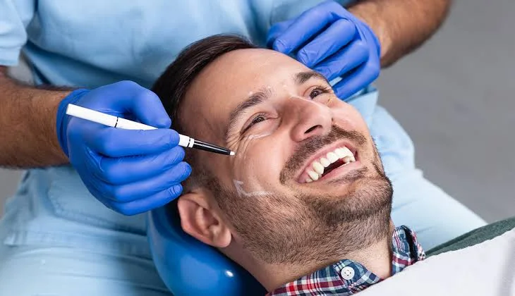 Aplicação de toxina botulínica em Santos - Dr. Gustavo Antoniette em Santos